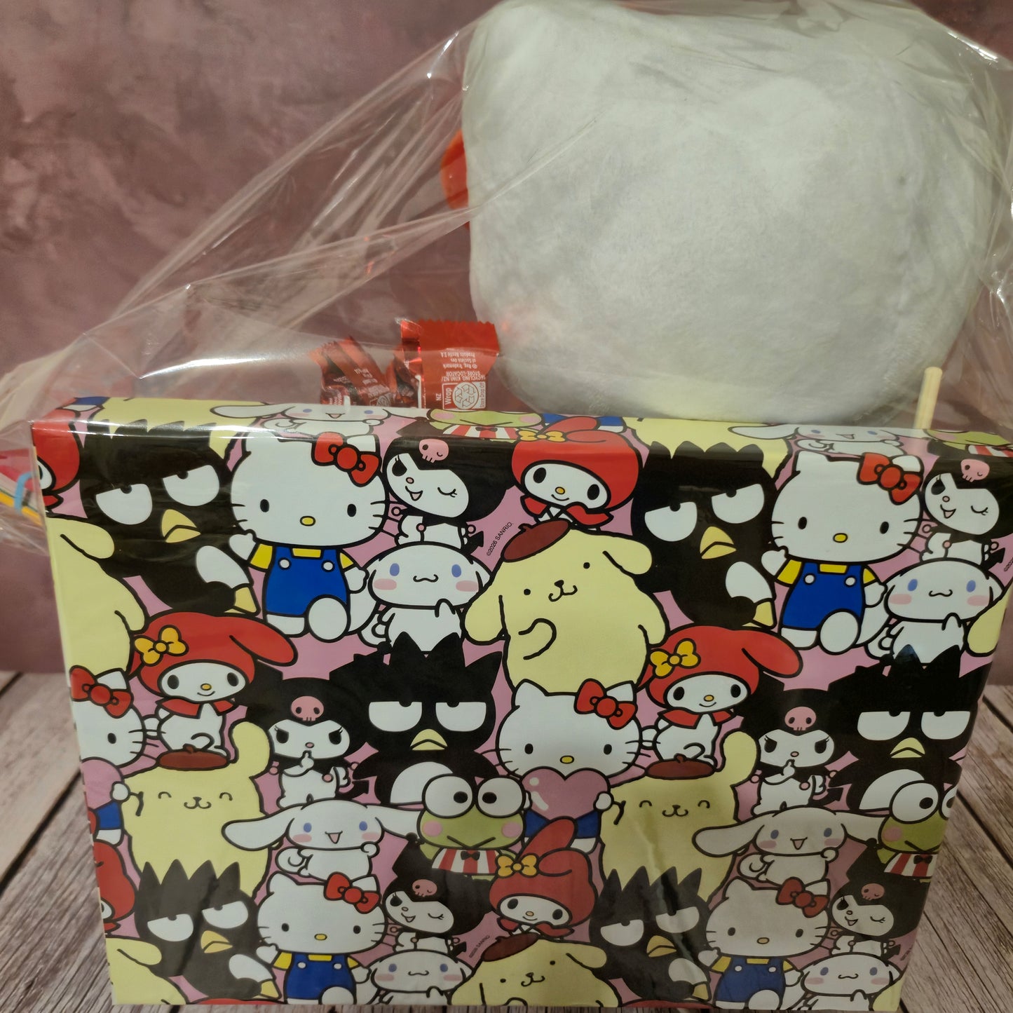 Hello Kitty Gift Hamper with Rose Flowers and Chocolates