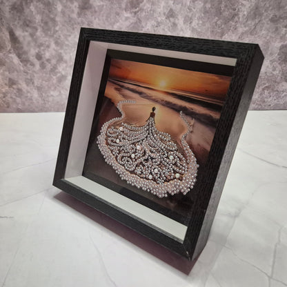 Diamond Horizon Frame