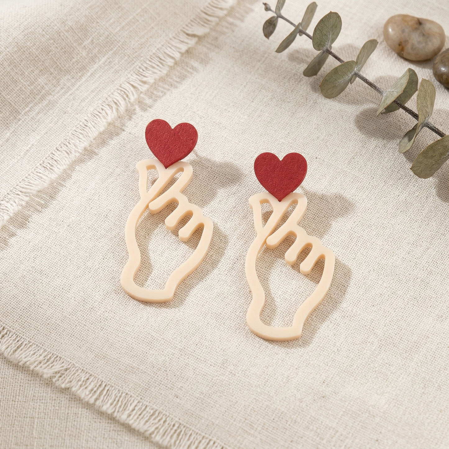 Heart-Shaped Love Gesture Earring